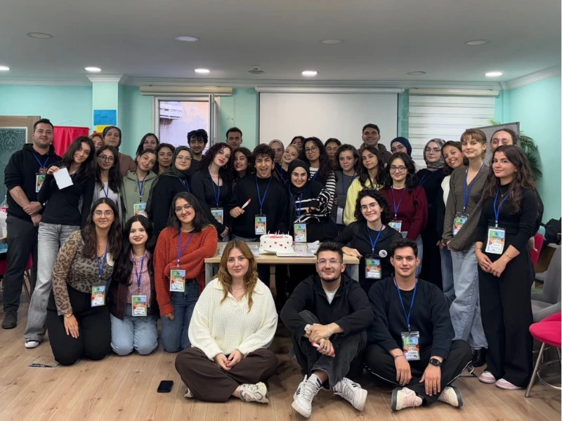 GENÇLER HAZIR, DEĞİŞİM BAŞLASIN!