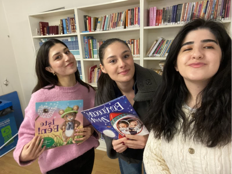 TOPLUM GÖNÜLLÜSÜ GENÇLERDEN, ÇOCUKLARA KİTAP OKUMA ETKİNLİĞİ